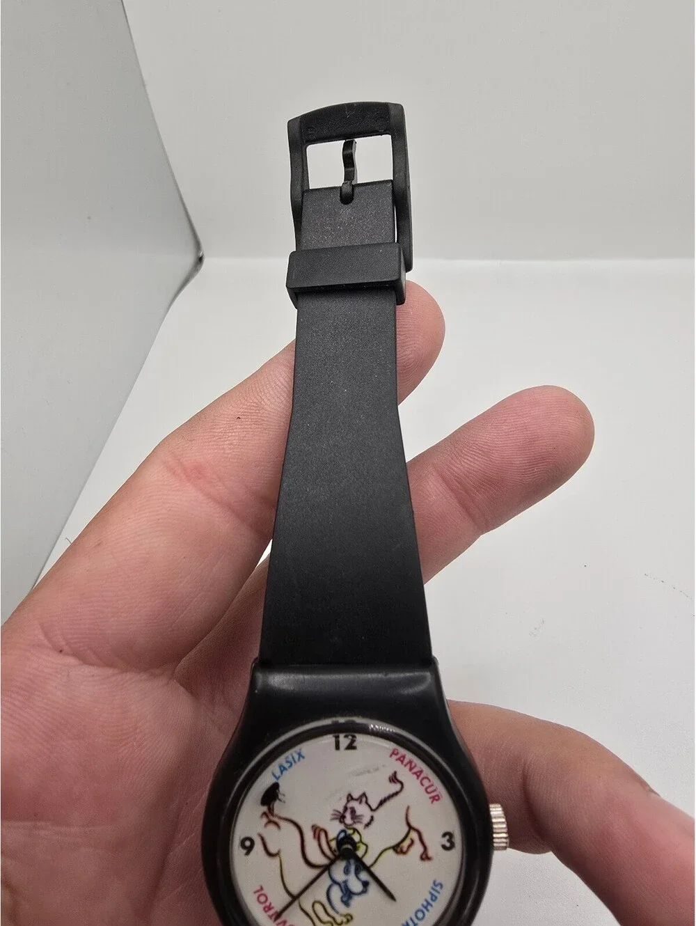 Quartz Analog Cartoon Dial Watch White/Multicolor Dial Black Plastic Strap